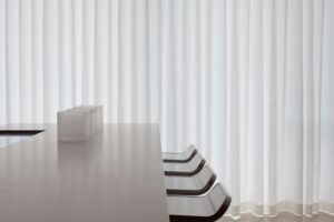 Minimalist Office Space 03